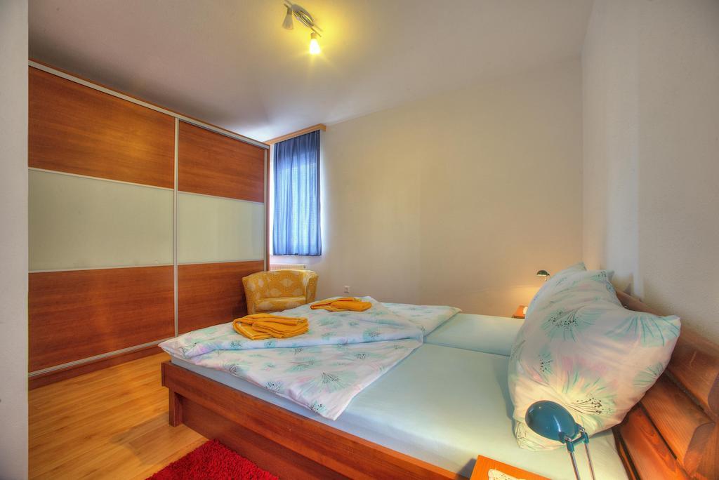 Apartments Peran Sibenik Phòng bức ảnh